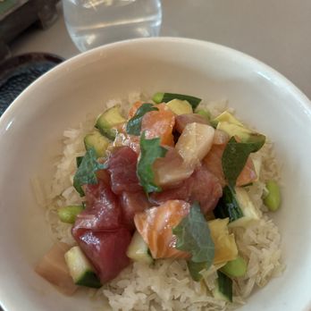 Paperfish Sushi - chirashi - Sushi Bars Near Me - Miami, Florida Paperfish Sushi - chirashi - Sushi Bars Near Me - Miami, Florida