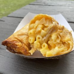 Yum Yum Shack - Mac n Cheese Eggrolls