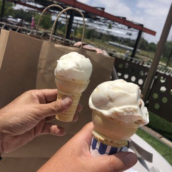 Sweet Cow - Desserts Near Me - Aurora, Colorado