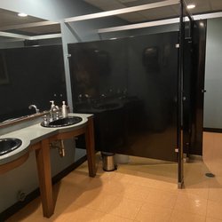 Everyday People Cafe - Clean Bathroom
