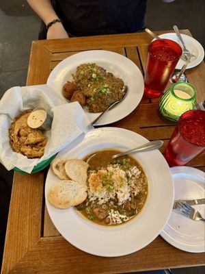 Lil' Easy Fine Cajun Food & Bar by null