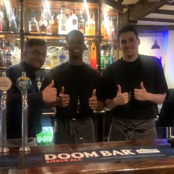 Ye Olde Cherry Tree - Great service from these young strapping lads - Pubs Near Me - London, XGL