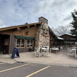 River's Edge Pub & Grub - Outside