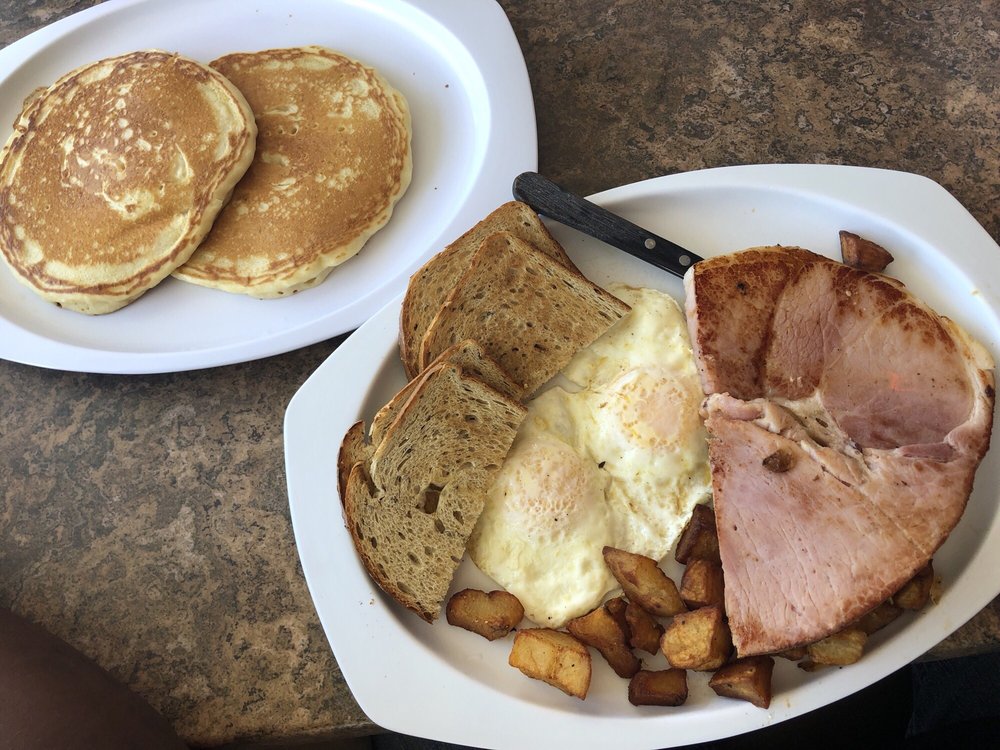 FOXY’S CAFE 90 Photos & 193 Reviews Pizza 160 107th Ave, Treasure