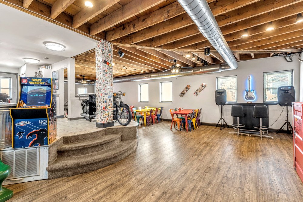 Graffiti Loft - wedding in St. Louis, MO