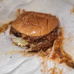 Daglas Drive In - Chili Cheeseburger