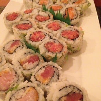 Genki Ya - spicy salmon roll, spicy tuna roll, spicy yellowtail roll - Sushi Bars Near Me - Brookline, Massachusetts