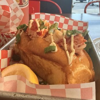 Lobster Guys - Connecticut Style Lobster Roll - Seafood Near Me - Long Beach, California