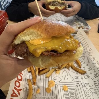 MOOYAH Burgers, Fries & Shakes - Burgers Near Me - Irvine, California