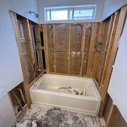 J & J Plumbing - Tub & Wall install
