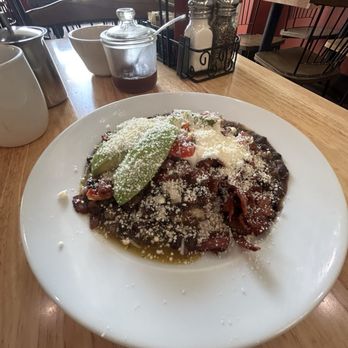 Hole in the Wall - Hueyos Rancheros - New American Near Me - Sebastopol, California