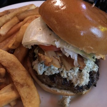 Lucky Baldwin's Pub - Bacon and Blue Burger - Pubs Near Me - Pasadena, California Lucky Baldwin's Pub - Bacon and Blue Burger - Pubs Near Me - Pasadena, California