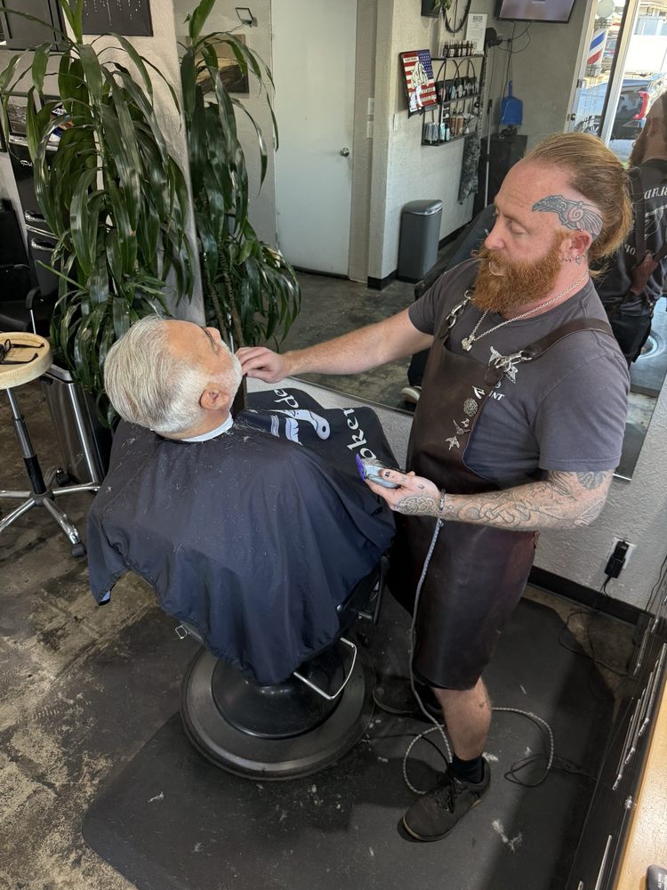 Broken Blades Barbershop Logo