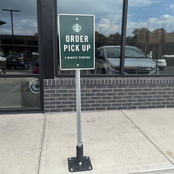 Starbucks - Pickup spot - Coffee & Tea Near Me - Louisville, Kentucky Starbucks - Pickup spot - Coffee & Tea Near Me - Louisville, Kentucky