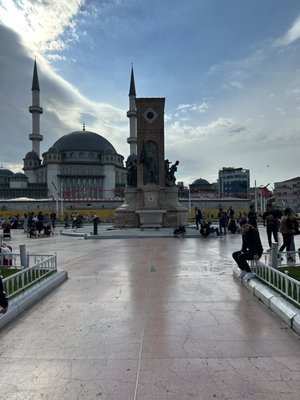 Yeni Mosque by null