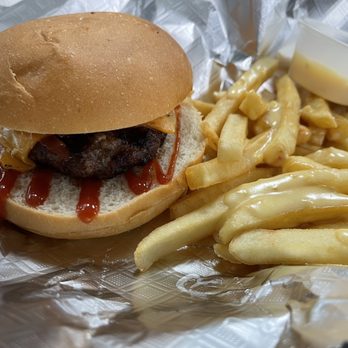 KseroGrill - Kids hamburger with cheesy fries. - Venezuelan Near Me - Tulsa, Oklahoma