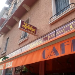 Juke Box Cafe - Entrance view