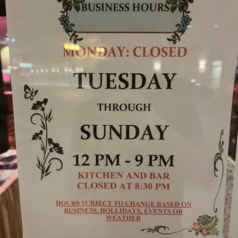 Las Mananitas Mexican Restaurant - The hours posted which they don't keep and then argue with you over them. False information. Even the answering machine says 9pm. - Mexican Near Me - Chicago, Illinois Las Mananitas Mexican Restaurant - The hours posted which they don't keep and then argue with you over them. False information. Even the answering machine says 9pm. - Mexican Near Me - Chicago, Illinois