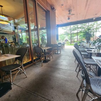 Marmo - patio dining area - Italian Near Me - Houston, Texas Marmo - patio dining area - Italian Near Me - Houston, Texas