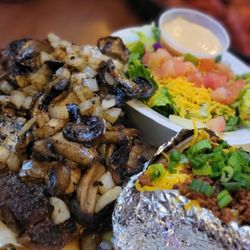 The Hideaway On Dunvale - Steak meal