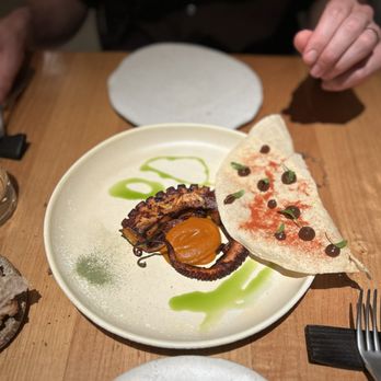 Kuoco 360 - TIKKA OCTOPUS - Spanish Near Me - Madrid, M