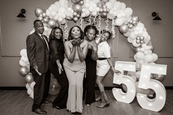 CAPS Supper Club & Bar by null