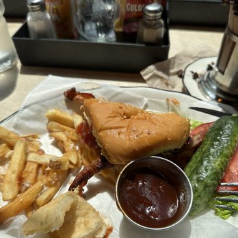 Black Tap - Sorry, I ate 1/2 by the time I realized I didn't take a photo but burger was soooo good & moist. Lol - Burgers Near Me - Nashville, Tennessee Black Tap - Sorry, I ate 1/2 by the time I realized I didn't take a photo but burger was soooo good & moist. Lol - Burgers Near Me - Nashville, Tennessee