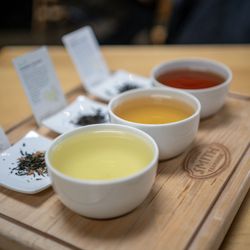 Smith Teamaker - Tea Flight (Rose City Genmaicha, Phoenix Oolong & Darjeeling 2nd Flush)