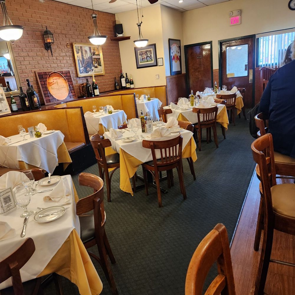 La Fiamma - Dining room - Italian Near Me - Harrison, New Jersey La Fiamma - Dining room - Italian Near Me - Harrison, New Jersey
