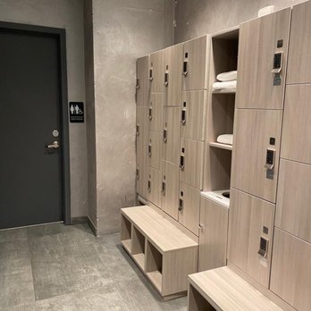 Miami Strong - Lockers - Gyms Near Me - Miami, Florida