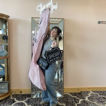 Anderson's Bride - Bridal Near Me - Anchorage, Alaska