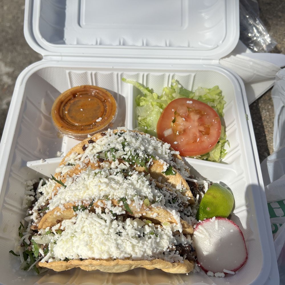 El Roy's Express Mex - Carne Asada tacos dorados - Mexican Near Me - Petaluma, California