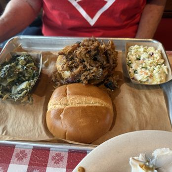 Bennett's Pit Bar-B-Que - Pulled pork sandwich. - Barbeque Near Me - Gatlinburg, Tennessee