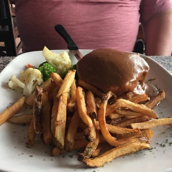 Newport Restaurant - a plate of french fries and a burger - Pizza Near Me - Ottawa, Ontario Newport Restaurant - a plate of french fries and a burger - Pizza Near Me - Ottawa, Ontario