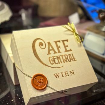 Café Central - Cake box - Cafes Near Me - Vienna, 9 Café Central - Cake box - Cafes Near Me - Vienna, 9