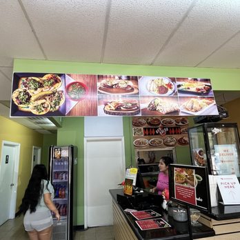 Red Salsa Tacos & More - Mexican Near Me - Spring, Texas