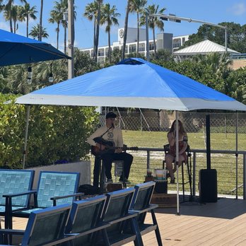 The Cove - Live entertainment - Seafood Near Me - Deerfield Beach, Florida The Cove - Live entertainment - Seafood Near Me - Deerfield Beach, Florida