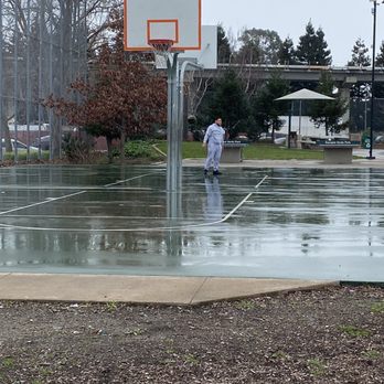 Siempre Verde Park - Basketball court - Parks Near Me - San Leandro, California