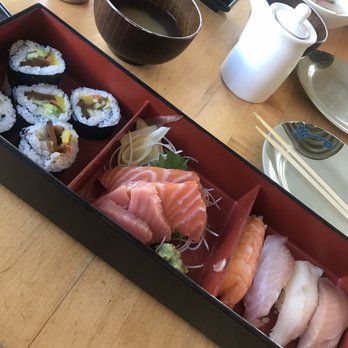 Kiku Sushi - Moriawase Lunch set with vegetable futomaki, salmon and tuna, and nigiri sushi. - Japanese Near Me - Berkeley, California Kiku Sushi - Moriawase Lunch set with vegetable futomaki, salmon and tuna, and nigiri sushi. - Japanese Near Me - Berkeley, California