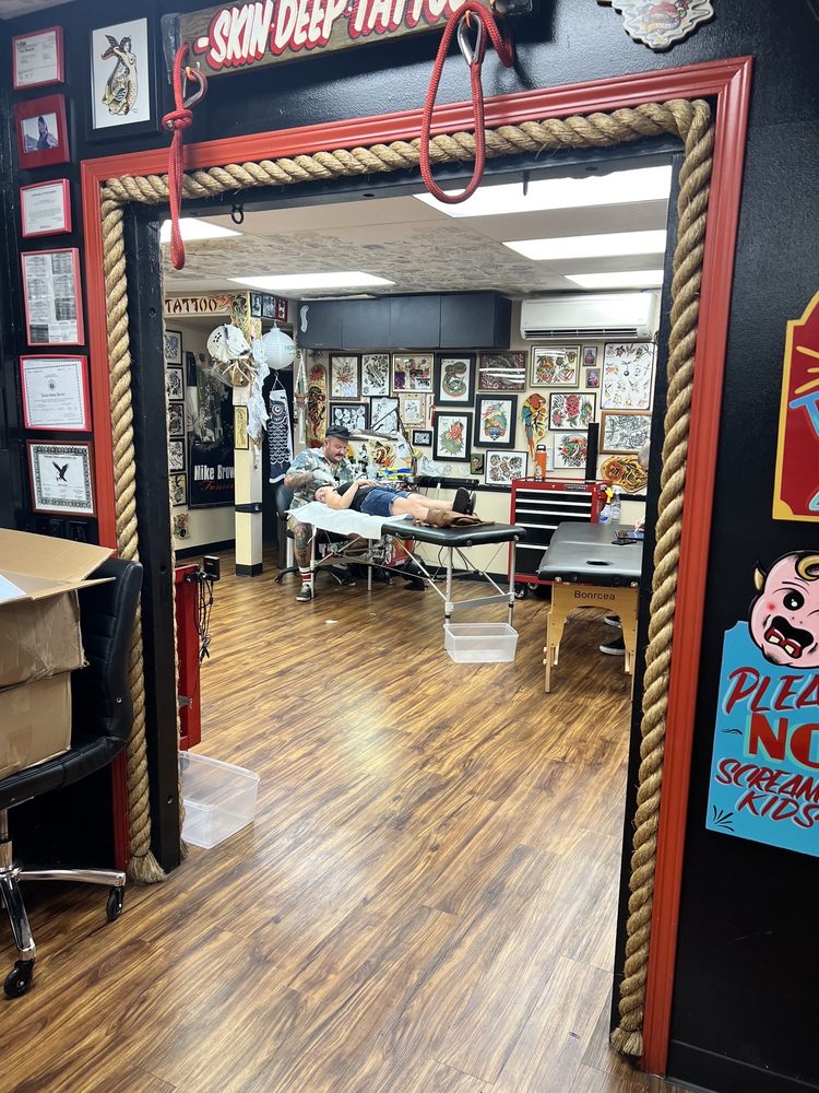 SKIN DEEP TATTOO AND PIERCING WAIKIKI 290 Photos & 274 Reviews 2128