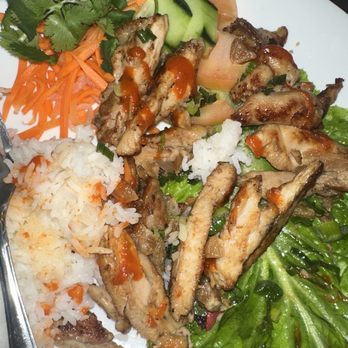 Nudo - B4. Bnh M G Nng X / Grilled Lemongrass Chicken - Vietnamese Near Me - Metairie, Louisiana