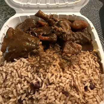 Flavaz Slice & Spice - Brown Stew Chicken - Pizza Near Me - Bradenton, Florida Flavaz Slice & Spice - Brown Stew Chicken - Pizza Near Me - Bradenton, Florida