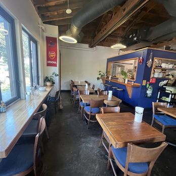 Rangoon Bistro - Small but nice seating area. - Burmese Near Me - Portland, Oregon Rangoon Bistro - Small but nice seating area. - Burmese Near Me - Portland, Oregon
