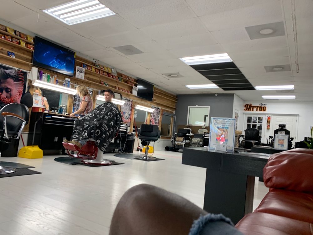 DOWNTOWN FINEST BARBER SHOP 15 Reviews 1905 S Municipal Ln, Melbourne, Florida Barbers