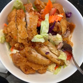 Kitty's Kitchen - Chinese chicken salad - Chinese Near Me - Manteca, California