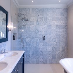 Jeremy Colson Bathrooms - Porcelain Feature Master Wet Room