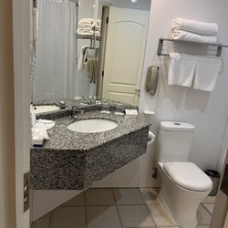 Hotel Diego de Almagro - Bathroom.