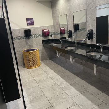 Planet Fitness - So he did not see very often, some paper towels in the men's restroom - Gyms Near Me - Willow Grove, Pennsylvania Planet Fitness - So he did not see very often, some paper towels in the men's restroom - Gyms Near Me - Willow Grove, Pennsylvania