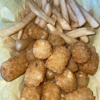 Chunky's Burgers - Tots & Fries - Burgers Near Me - San Antonio, Texas