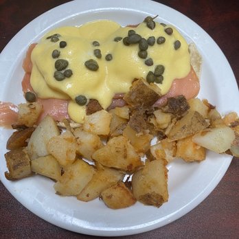 Cozy Cottage - Salmon eggs benedict with potatoes - American Near Me - Denver, Colorado